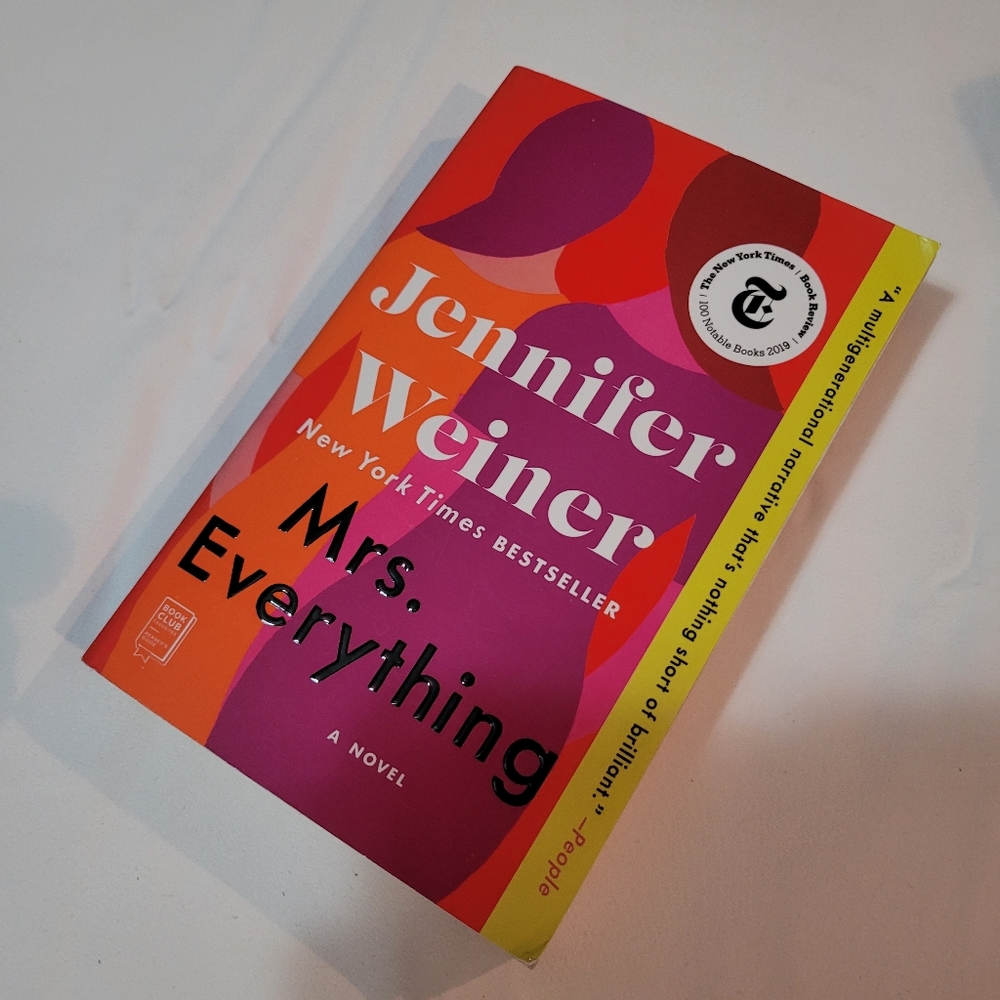 Book  "Mrs. Everything"  Author: Jennifer Weiner Paperback Fiction